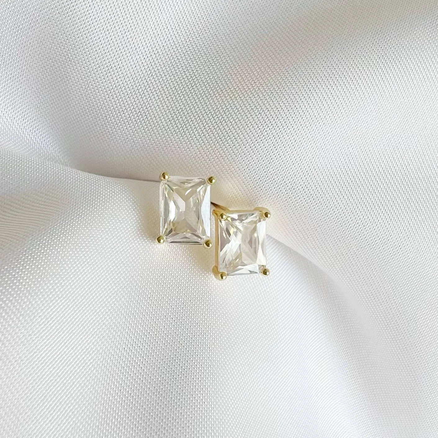 GOLDIE CLEAR CZ DIAMOND STUD EARRINGS | GOLD FILLED